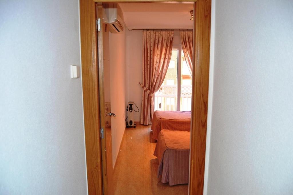 Apartamentos Turisticos Playa Principe لا مانغا ذيل مار مينور الغرفة الصورة